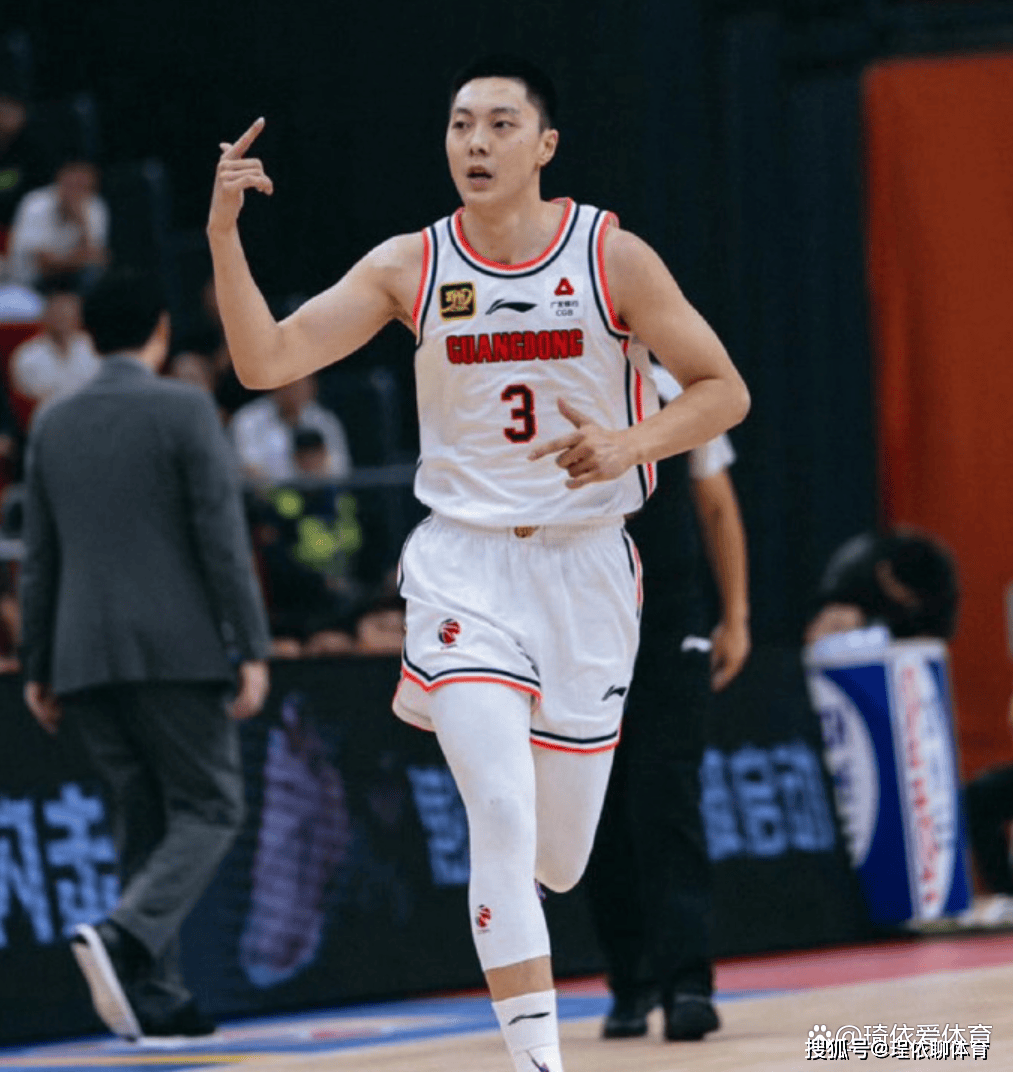 九游体育直播-广东宏远迎德甲关键赛，赛后再遭质疑，质疑声仍在，赛程密集仍需轮换(德甲赛程时间表)